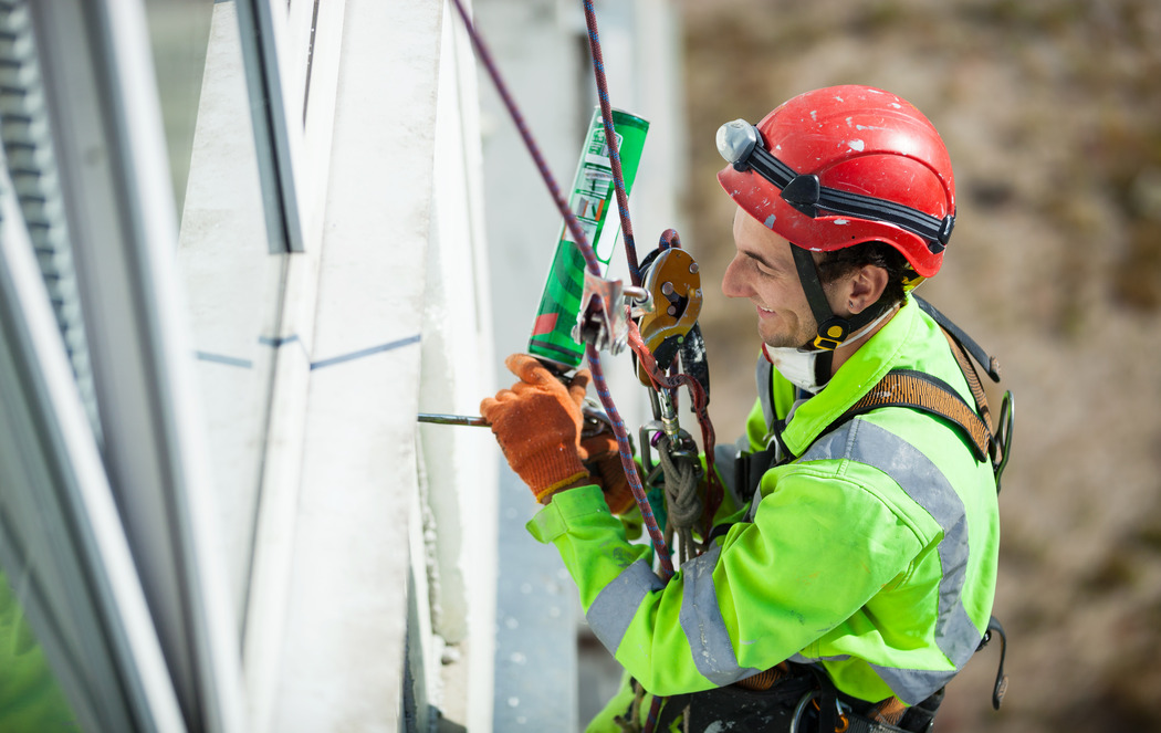 Blown-In Insulation 101: 7 Key Benefits for Your Home